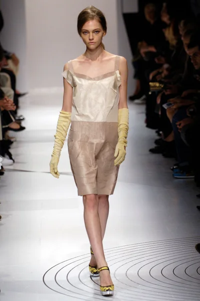 Look 5